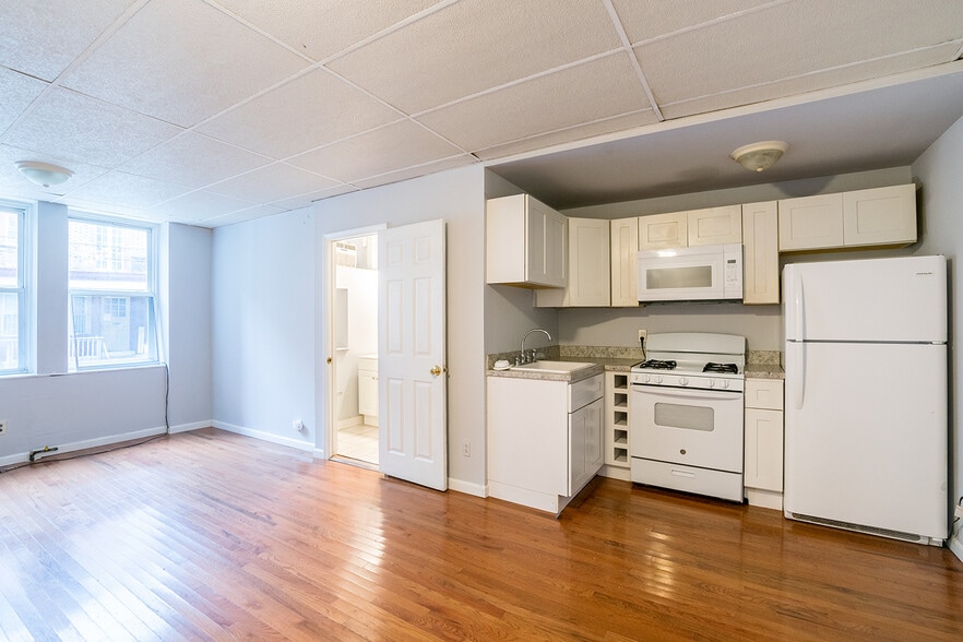 More Photos Of 2115 N 63rd St, Philadelphia Apartments For Sale
