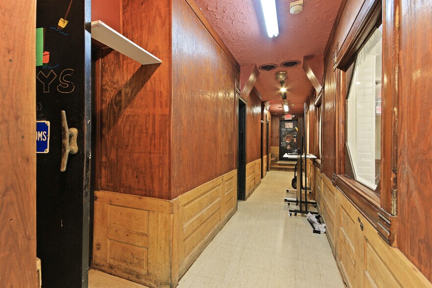 More Photos Of 105 Coal st, Mexico Specialty For Sale