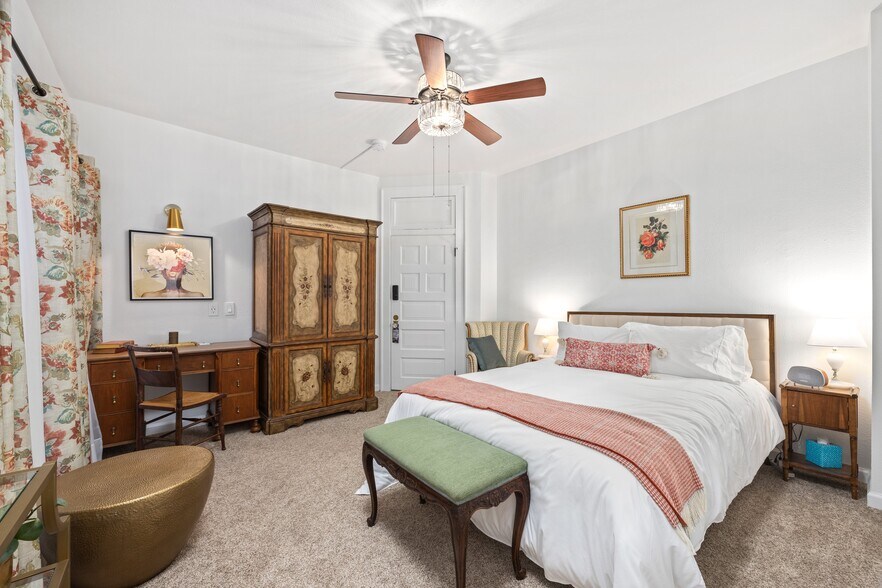 More Photos Of 1430 Race St, Denver Hotel For Sale