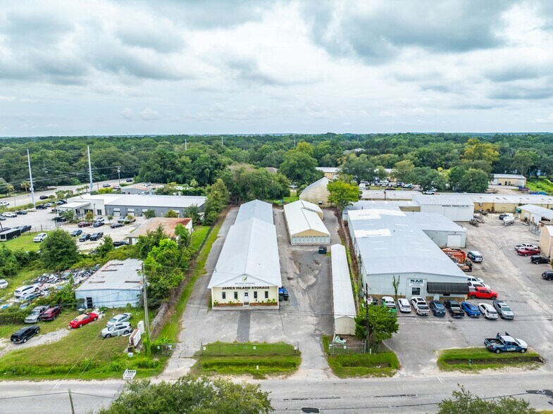 More Photos Of 1719 Signal Point Rd, Charleston Self Storage For Sale