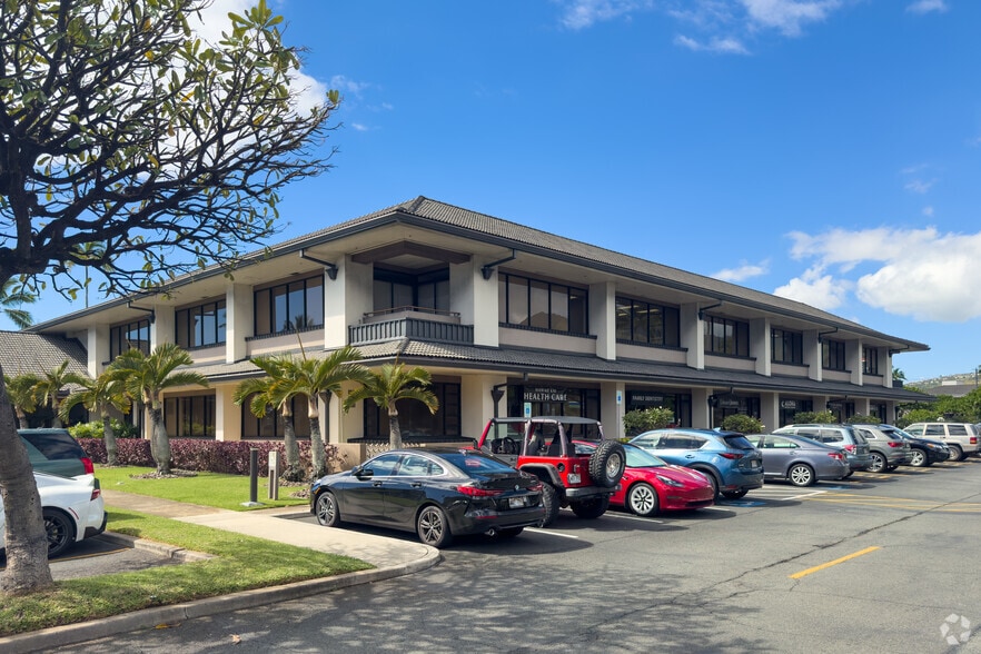 Primary Photo Of 6700 Kalanianaole Hwy, Honolulu Unknown For Lease