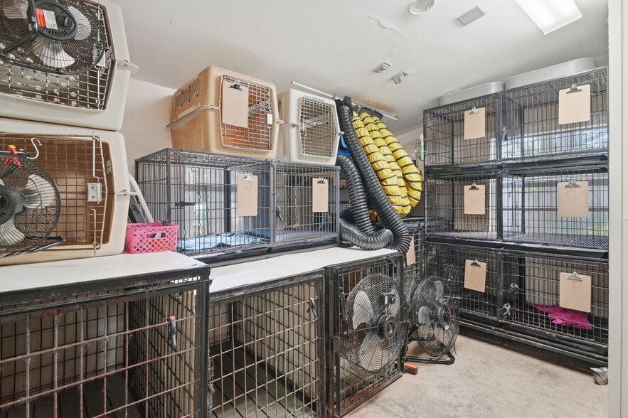 More Photos Of 718 E New York Ave, Deland Specialty For Sale