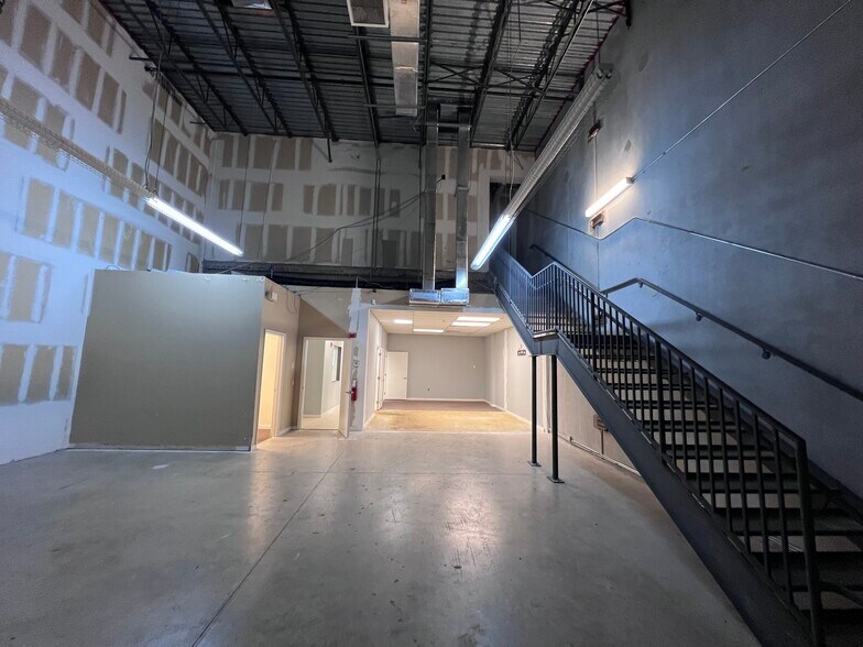 Primary Photo Of 601 N Congress Ave, Delray Beach Showroom For Lease