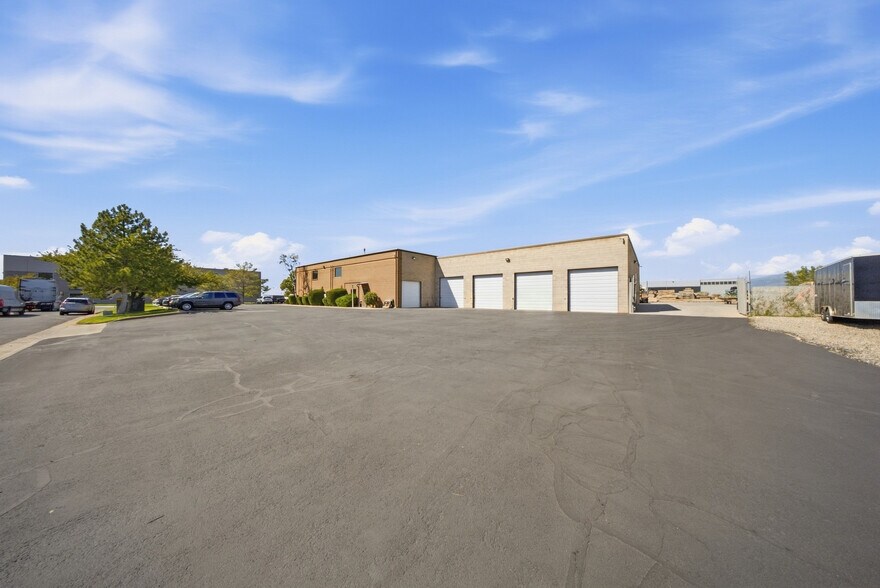 More Photos Of 526 N 400 W, North Salt Lake Office For Sale