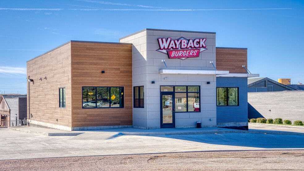 More Photos Of 1220 Washington Blvd, Newcastle Fast Food For Sale