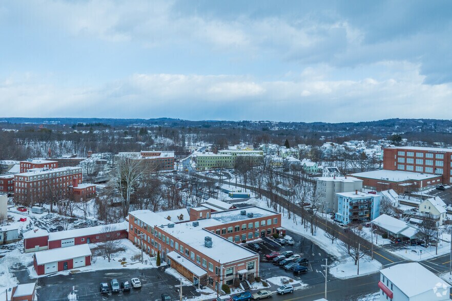 More Photos Of 40 Spruce St, Leominster Medical For Lease