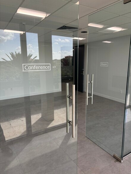 More Photos Of 1701 Ponce De Leon Blvd, Coral Gables Office For Lease