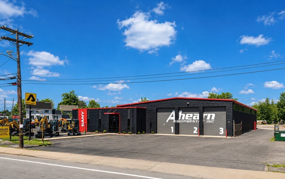 More Photos Of 1100 Warren Ave, East Providence Auto Dealership For Sale