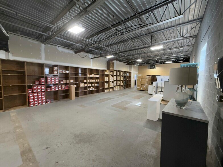 More Photos Of 75 Research Dr, Stamford Manufacturing For Sale