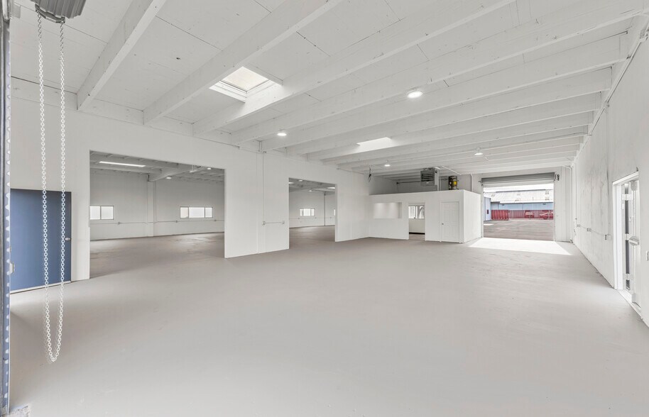 More Photos Of 985 Parker Ct, Santa Clara Warehouse For Lease