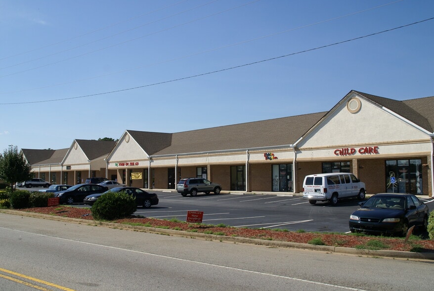 More Photos Of 11754 Hastings Bridge Rd, Lovejoy Unknown For Lease