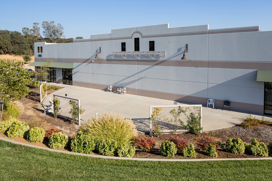 More Photos Of 4461 Business Dr, Shingle Springs Manufacturing For Sale
