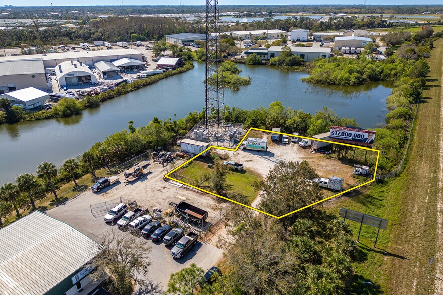 More Photos Of 7997 Mercantile St, North Fort Myers Warehouse For Sale