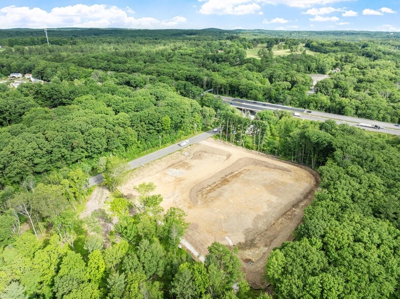 More Photos Of 124 Leicester Street, North Oxford Industrial For Lease