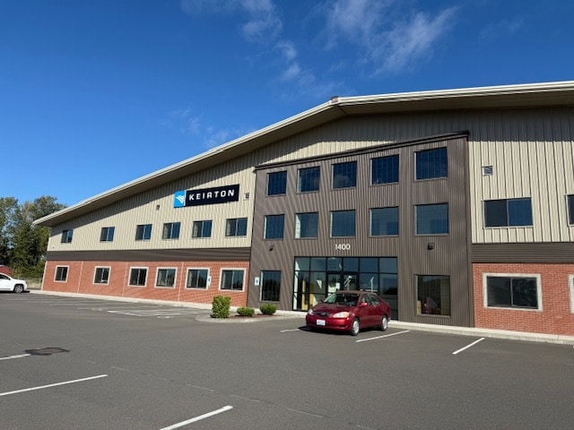 More Photos Of 1400 Commerce Pl, Ferndale Distribution For Lease
