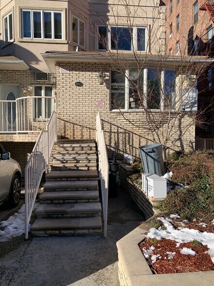 More Photos Of 1911 Avenue L, Brooklyn Medical For Lease