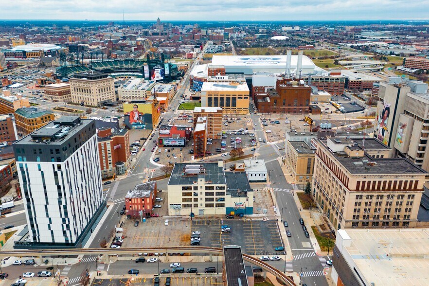 More Photos Of 440 Clinton St, Detroit Storefront Retail Office For Sale