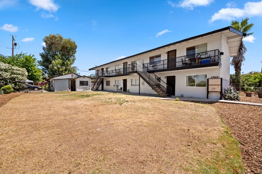 More Photos Of 3940 E Burns Ave, Fresno Apartments For Sale
