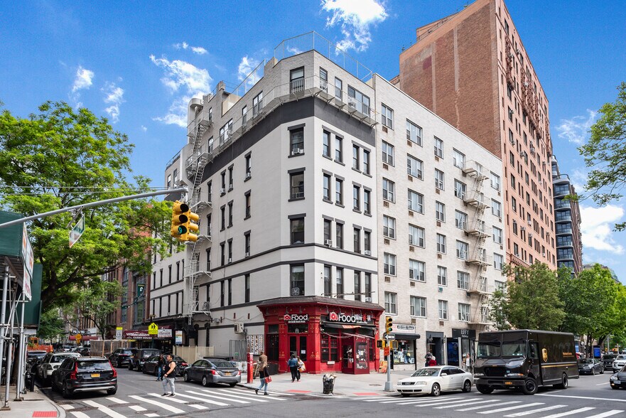 More Photos Of 252 W 108th St, New York Apartments For Lease