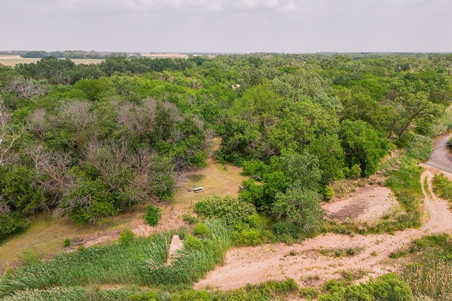 More Photos Of 9111 Long View Road, Burrton Land For Sale