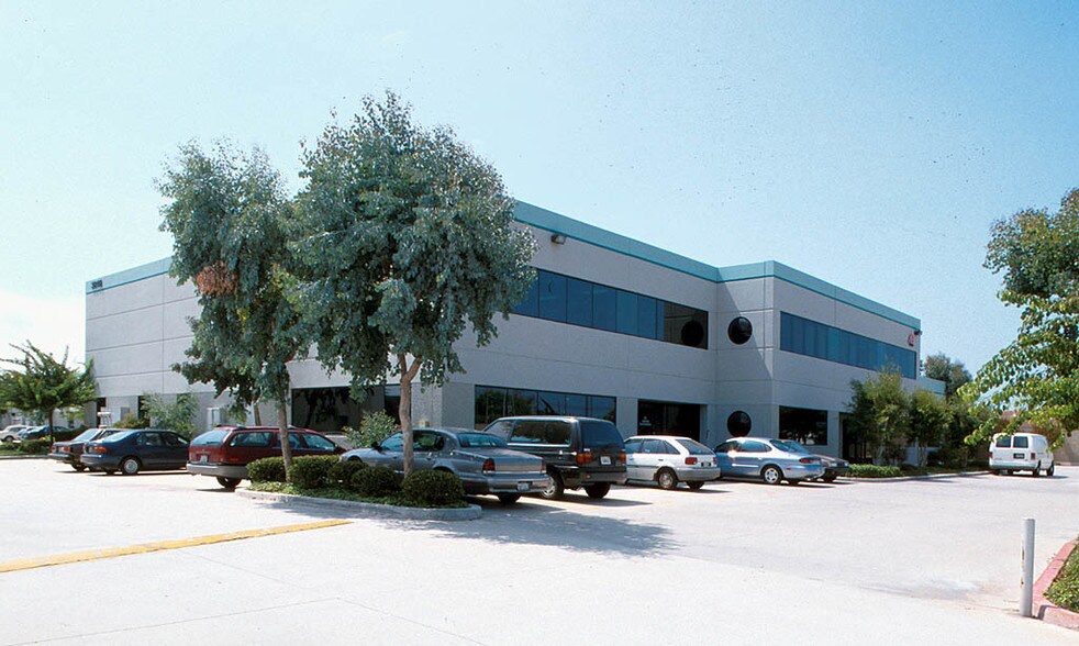 More Photos Of 3882 Del Amo Blvd, Torrance Unknown For Lease