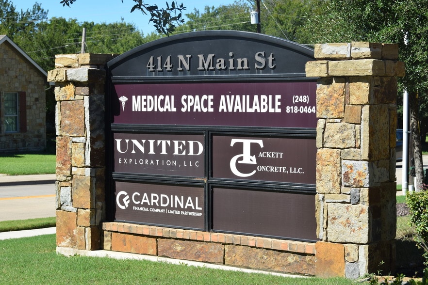 More Photos Of 414 N Main St, Grapevine Loft Creative Space For Lease