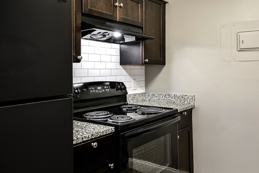 More Photos Of 10505 Evans Plz, Omaha Apartments For Sale