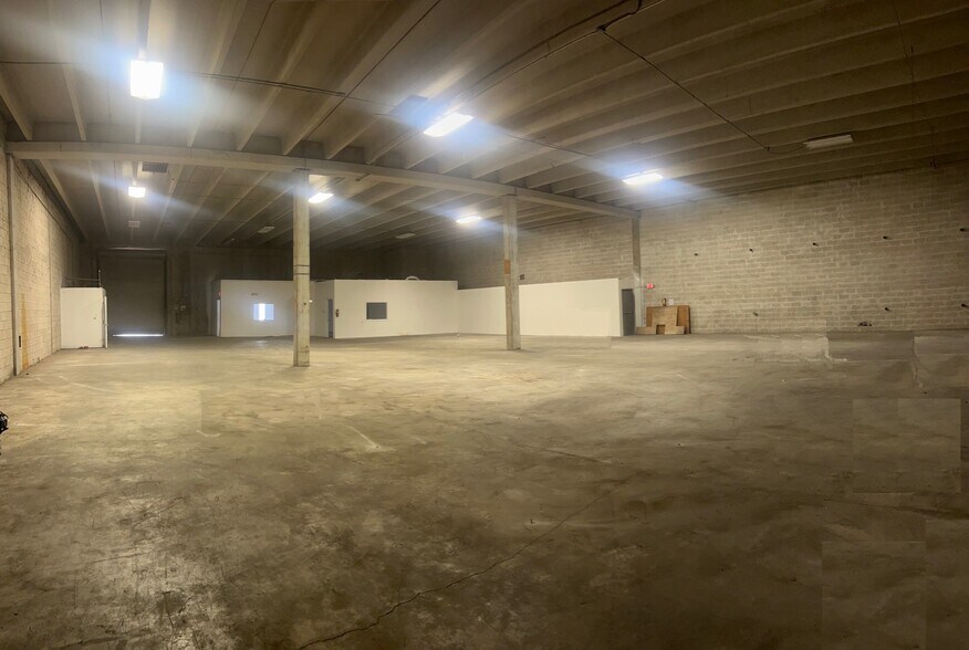 More Photos Of 6326 NW 72nd Ave, Miami Warehouse For Lease