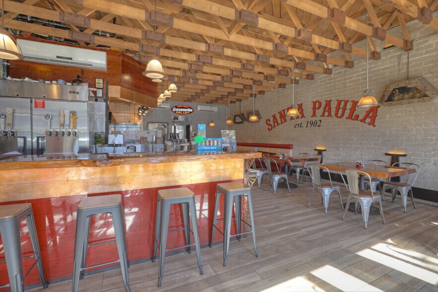 More Photos Of 817 E Main St, Santa Paula Storefront For Sale