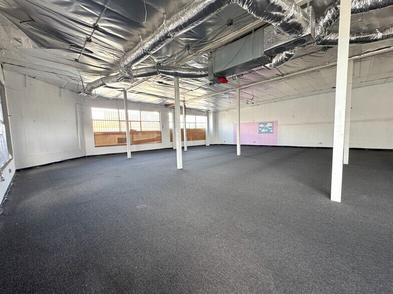 More Photos Of 600-602 E 12th St, Los Angeles Warehouse For Lease
