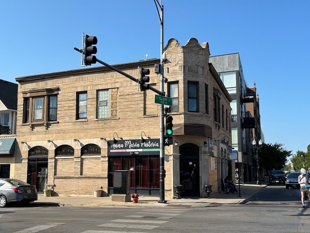 More Photos Of 4400 N Clark St, Chicago Storefront Retail Residential For Lease