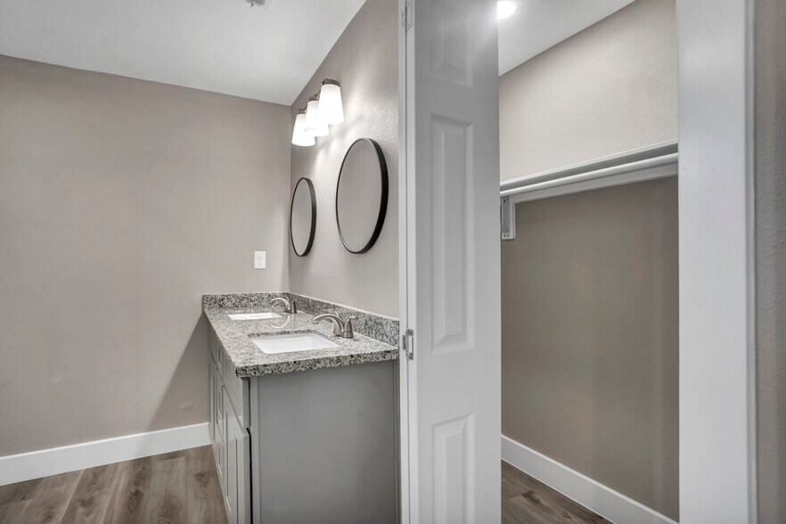 More Photos Of 601 Spring St, Round Rock Office Residential For Lease