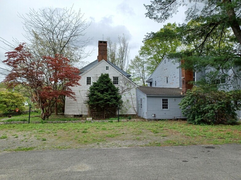 More Photos Of 329 Kent Rd, New Milford Apartments For Sale