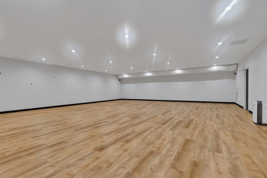 More Photos Of 1612 Carpenter Fletcher Rd, Durham Health Club For Lease