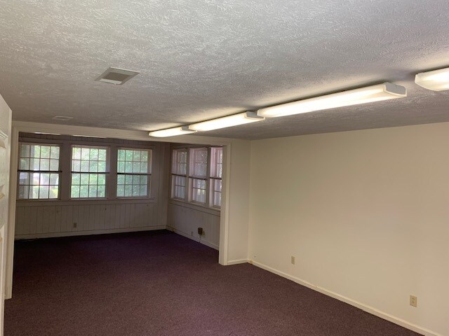 More Photos Of 109 Gordon St, Washington Office For Sale