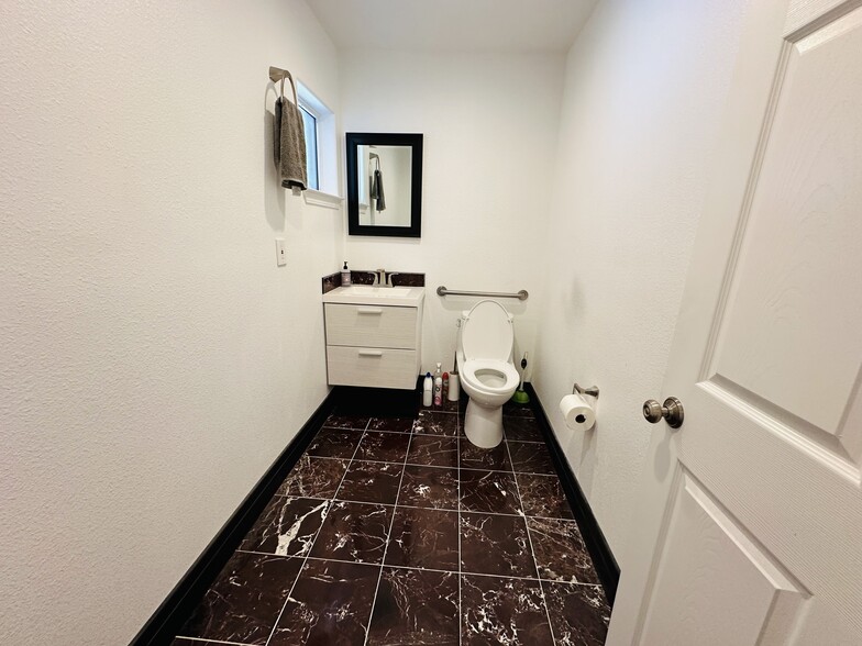 More Photos Of 3076 Union Ave, San Jose Office Residential For Sale