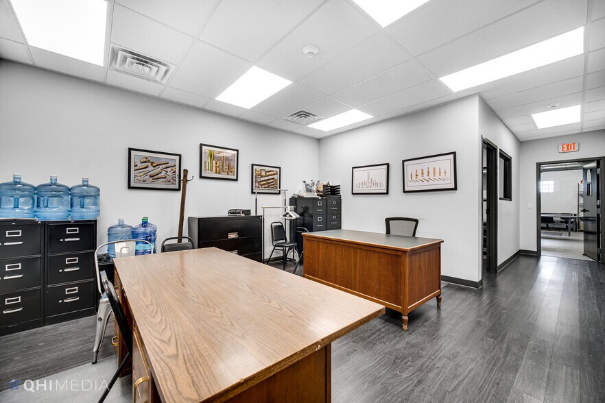 More Photos Of 9300 W Ogden Ave, Brookfield Office For Sale