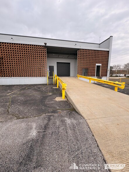 More Photos Of 3175 Gilchrist Rd, Mogadore Warehouse For Lease