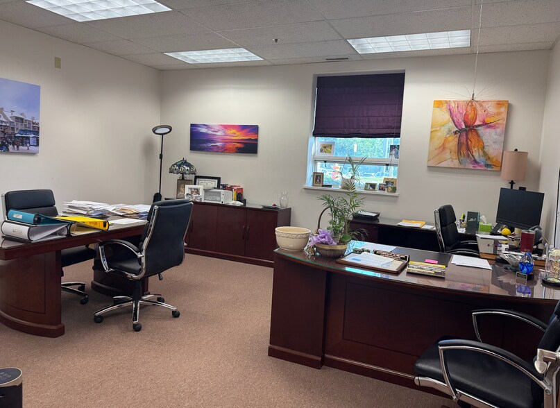 More Photos Of 66 Industry Ave, Springfield Flex For Lease