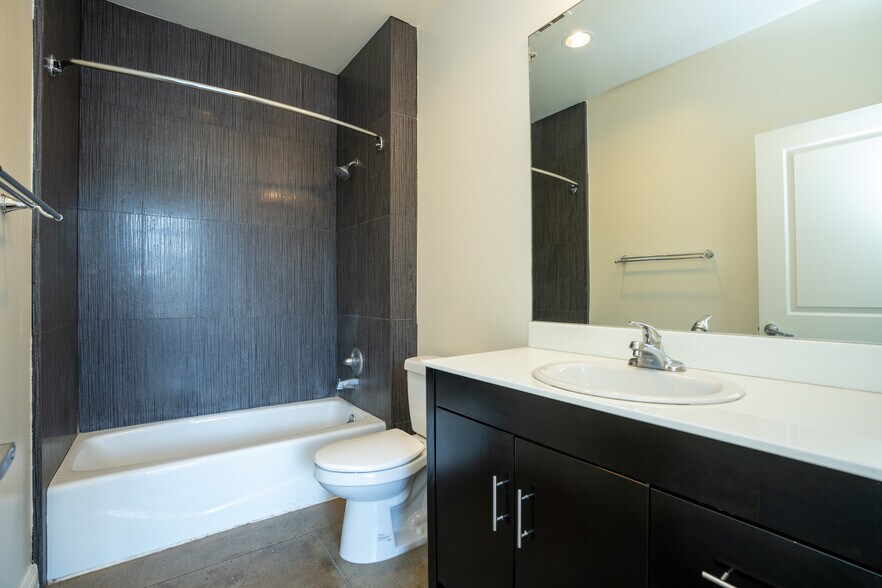 More Photos Of 117 Winston St, Los Angeles Apartments For Sale