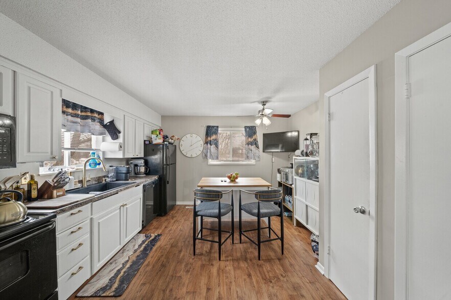 More Photos Of 1707 E 97th St, Kansas City Apartments For Sale
