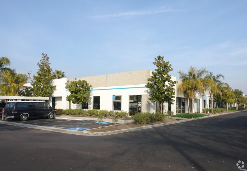 More Photos Of 5251 Office Park Dr, Bakersfield Unknown For Lease