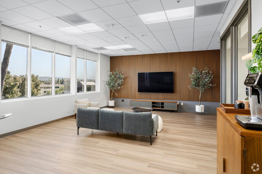 More Photos Of 10 Corporate Park, Irvine Office For Lease