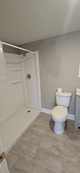 More Photos Of 4502 Fegenbush Ln, Louisville Specialty For Sale