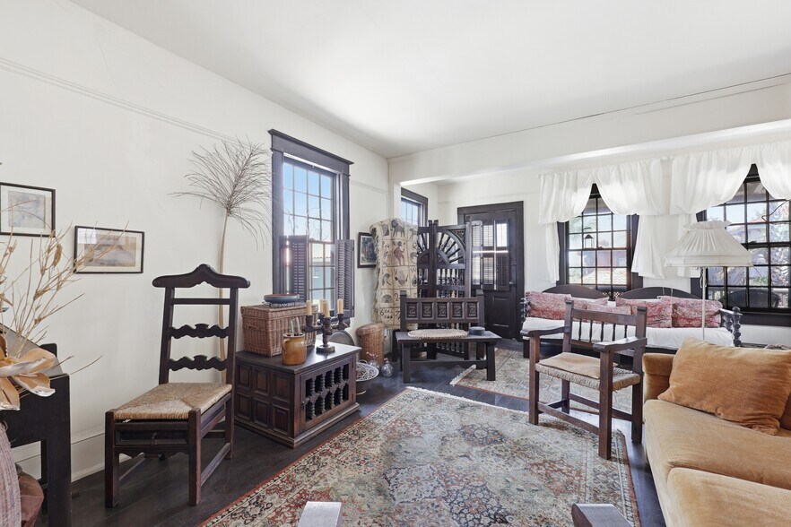 More Photos Of 50 Charlotte St, Saint Augustine Storefront Retail Office For Sale