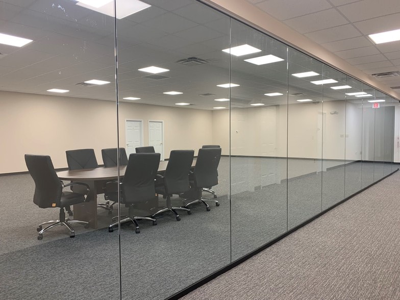 More Photos Of 3120 Medlock Bridge Rd, Peachtree Corners Light Distribution For Lease