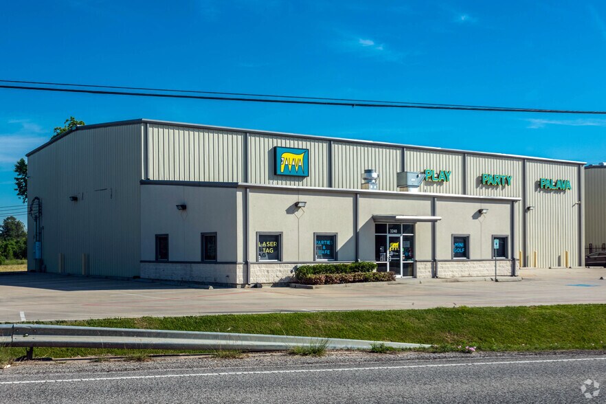 Primary Photo Of 3240 Spring Cypress Rd, Spring Warehouse For Sale