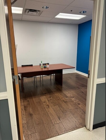 More Photos Of 645 Roy Wilkins Ave, Louisville Medical For Lease