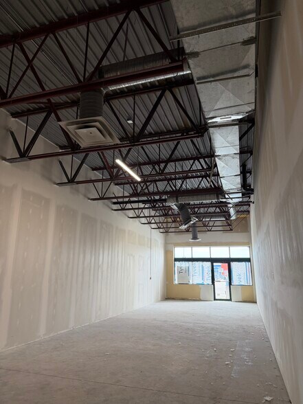 More Photos Of 6800 48th Ave, Camrose Storefront For Lease