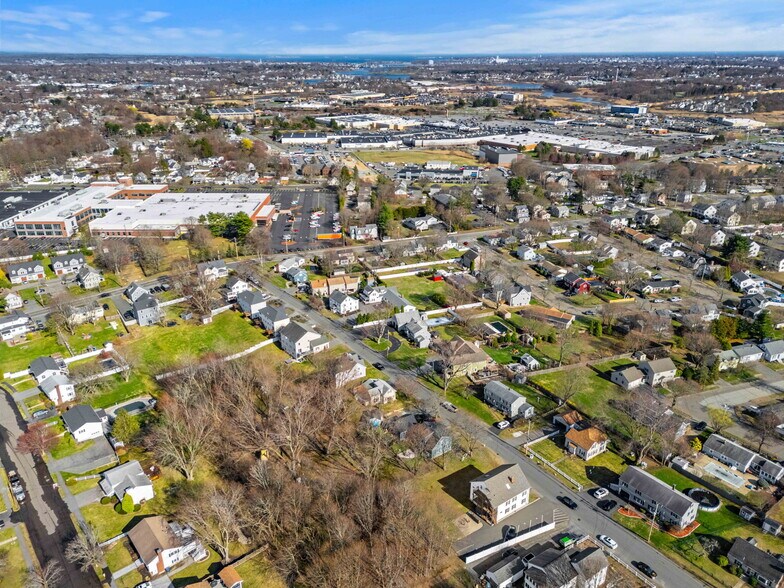 More Photos Of 23 Hyde St, Danvers Apartments For Sale